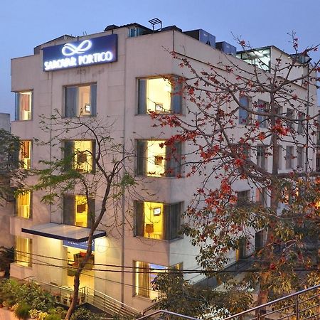Sarovar Portico Naraina, Hotel Új-Delhi Kültér fotó