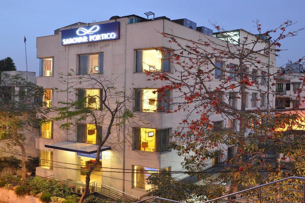 Sarovar Portico Naraina, Hotel Új-Delhi Kültér fotó