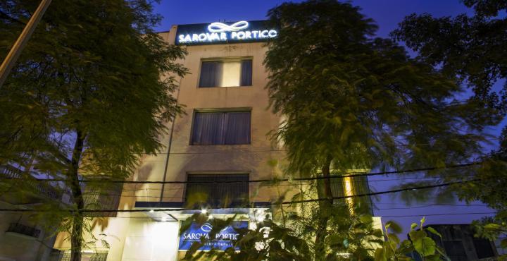 Sarovar Portico Naraina, Hotel Új-Delhi Kültér fotó