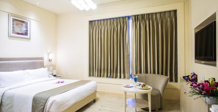 Sarovar Portico Naraina, Hotel Új-Delhi Kültér fotó